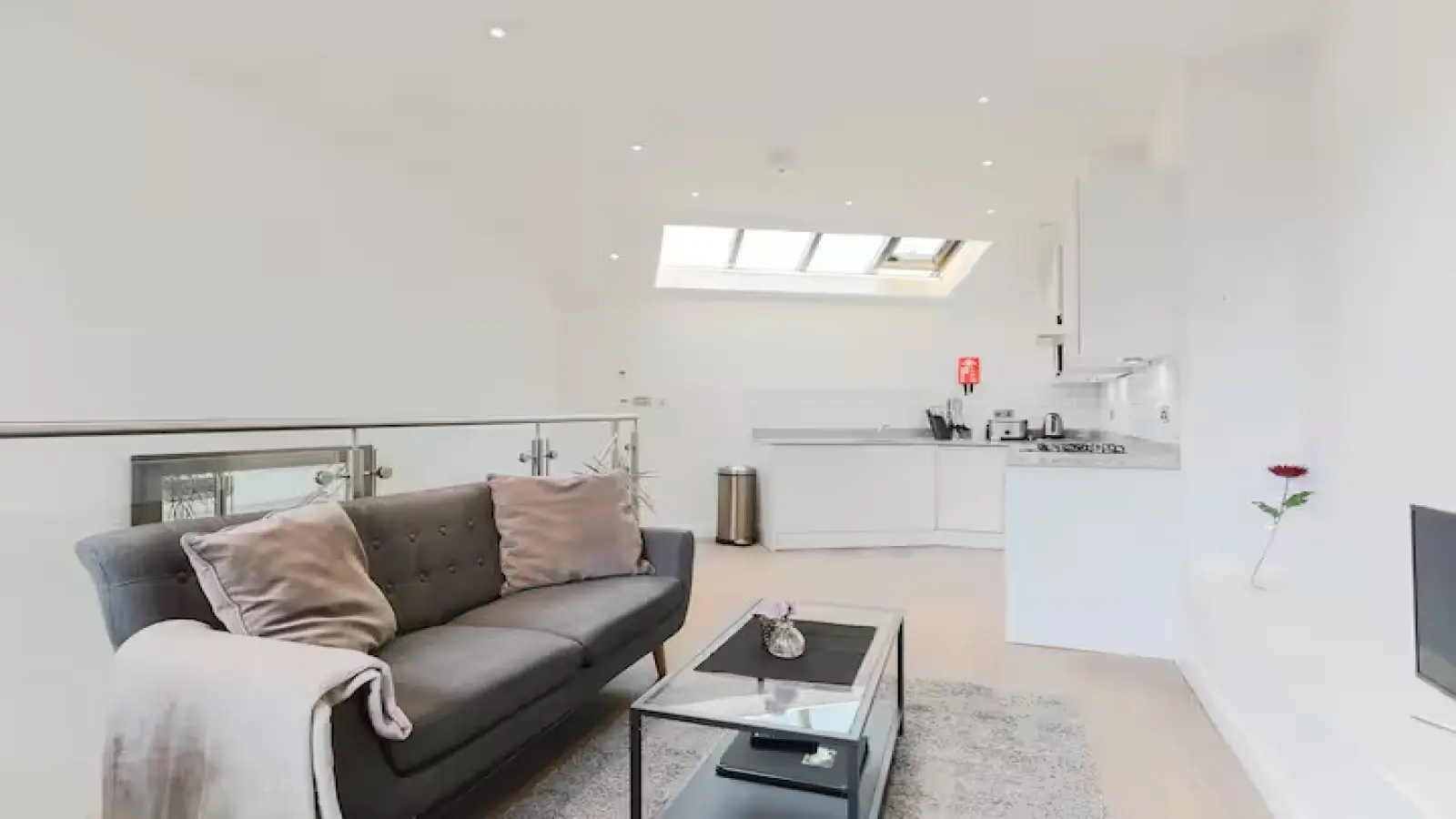 Flat Bedford Street in City of Westminster