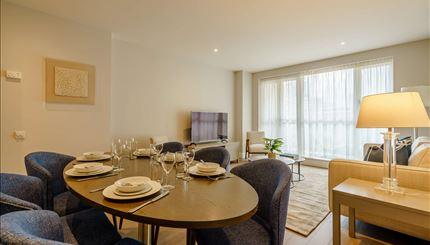 Flat Westferry Circus in Greater London
