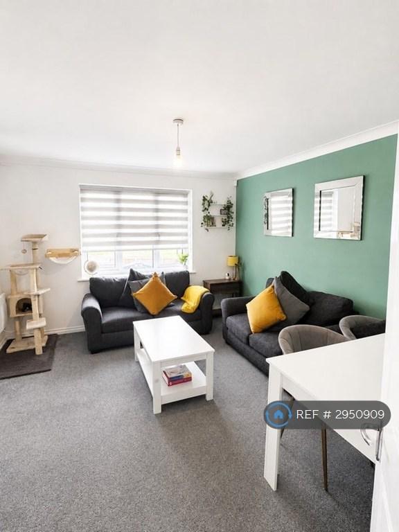 Room Messant Close in Greater London