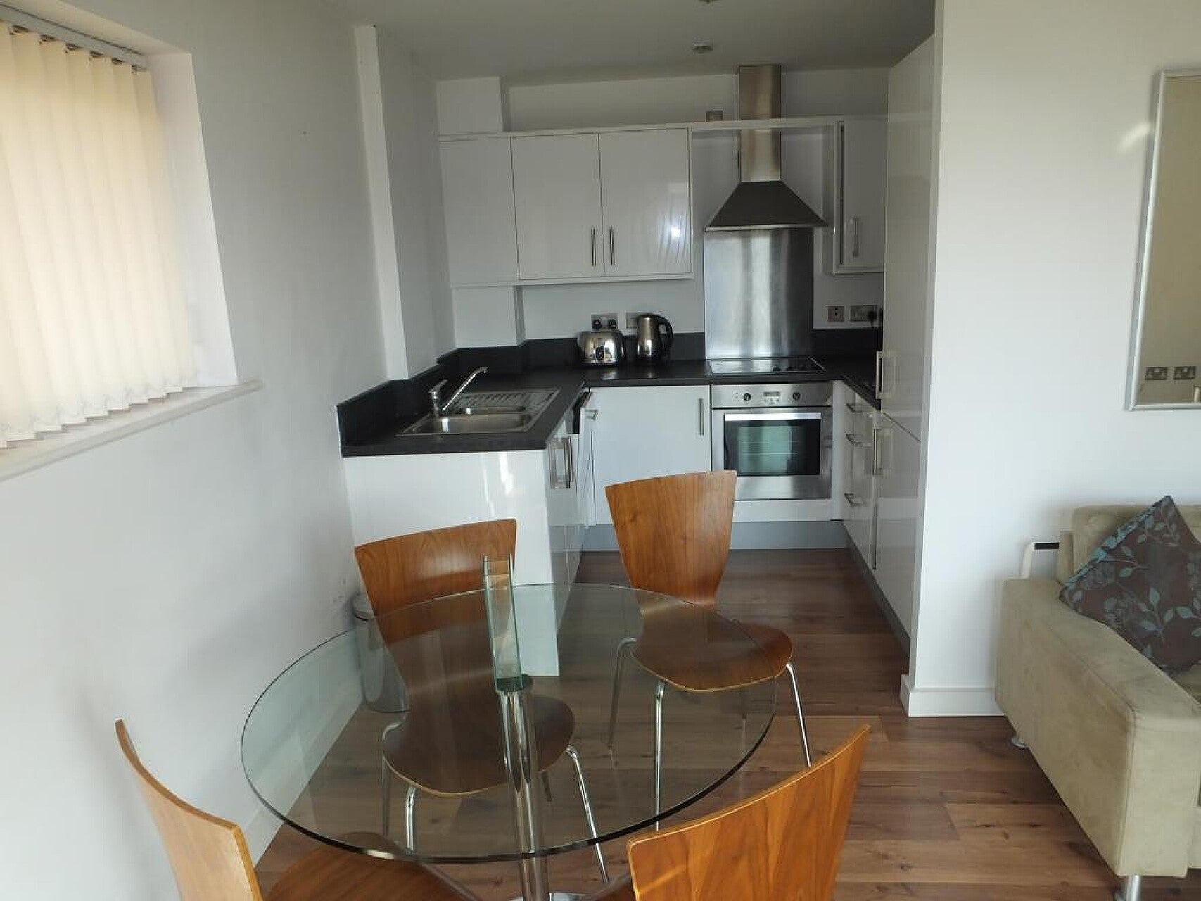 Flat Southgrove Road in Sheffield