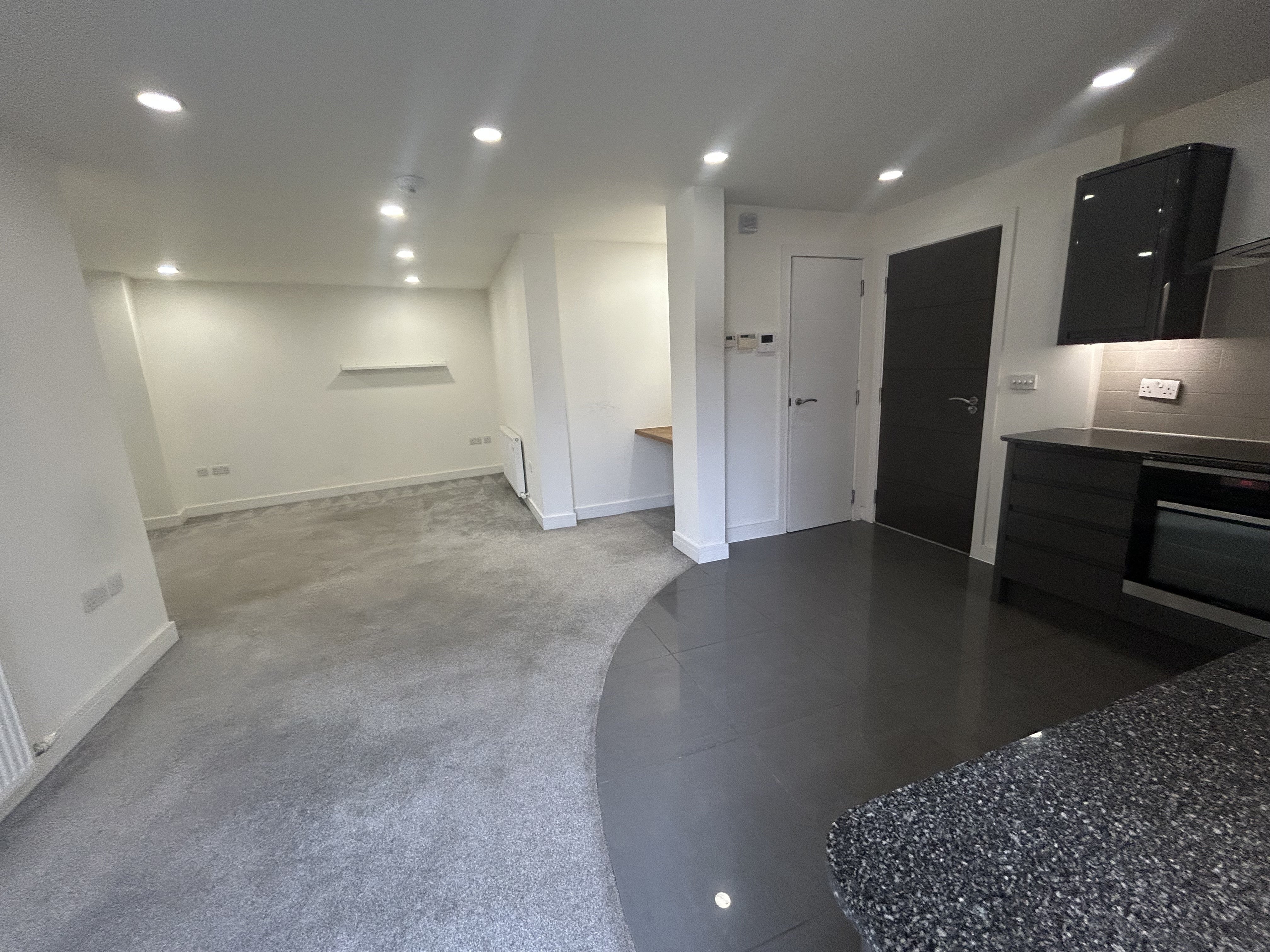Flat Saint George's Court in Bristol