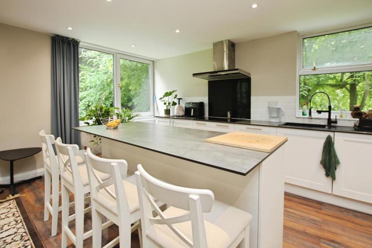 Flat Westacre Close in Bristol