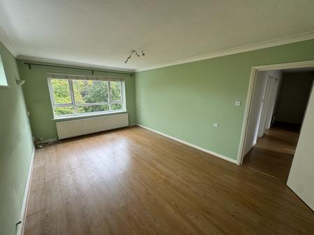 Flat Parkland Court in Thanet