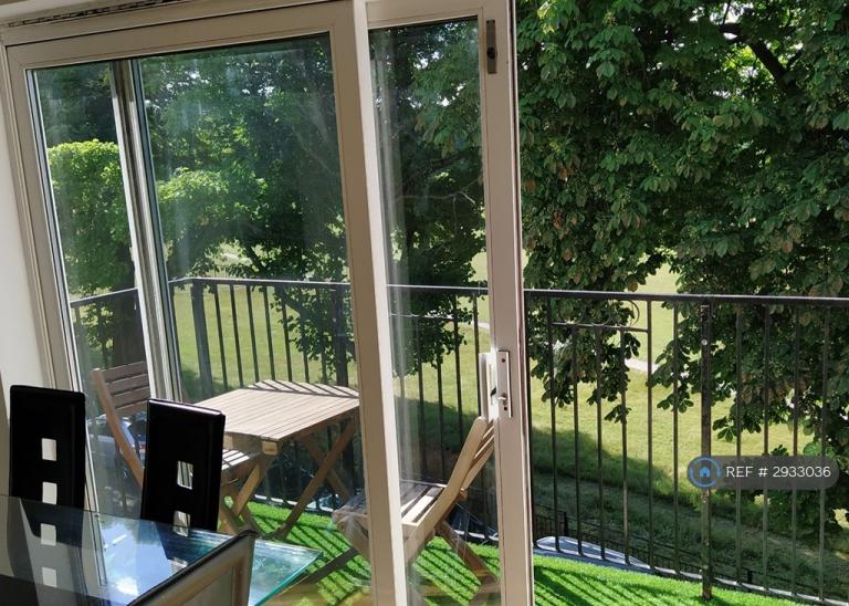 Flat Arden Place in Luton