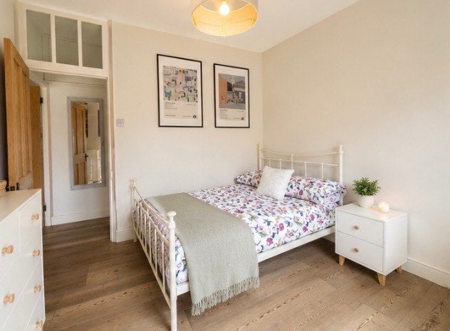 Room Lant Street in Greater London