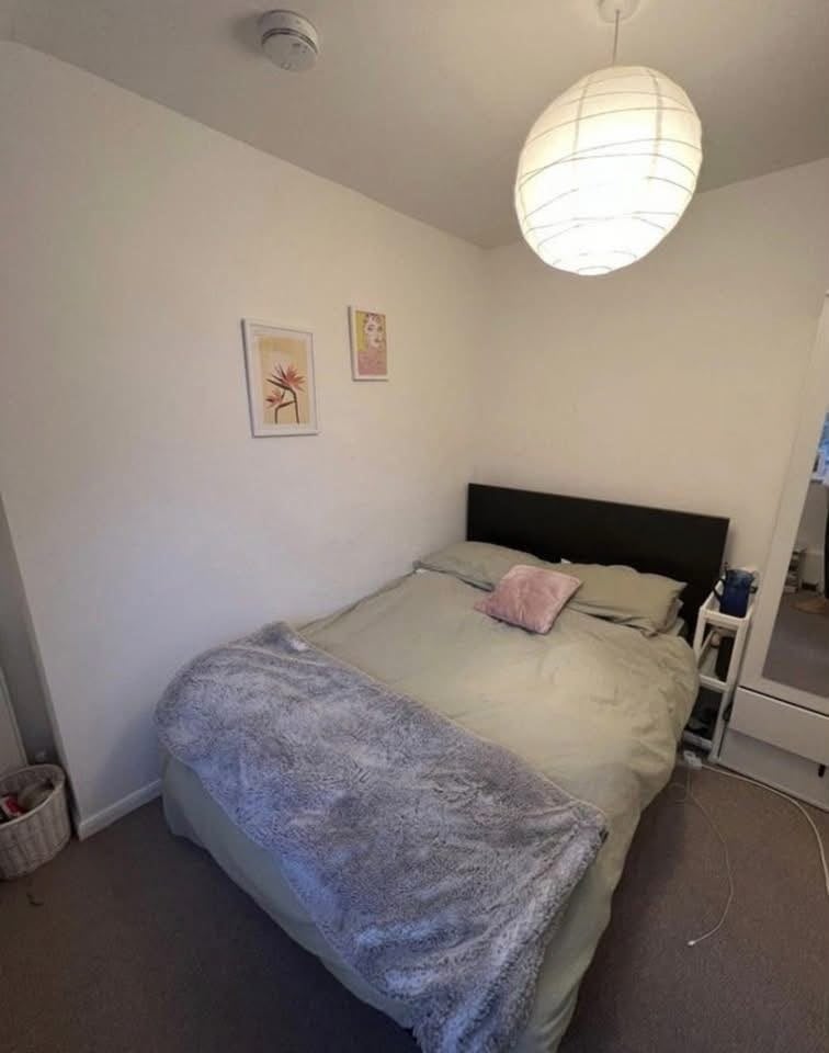Room Brunel Close in Greater London