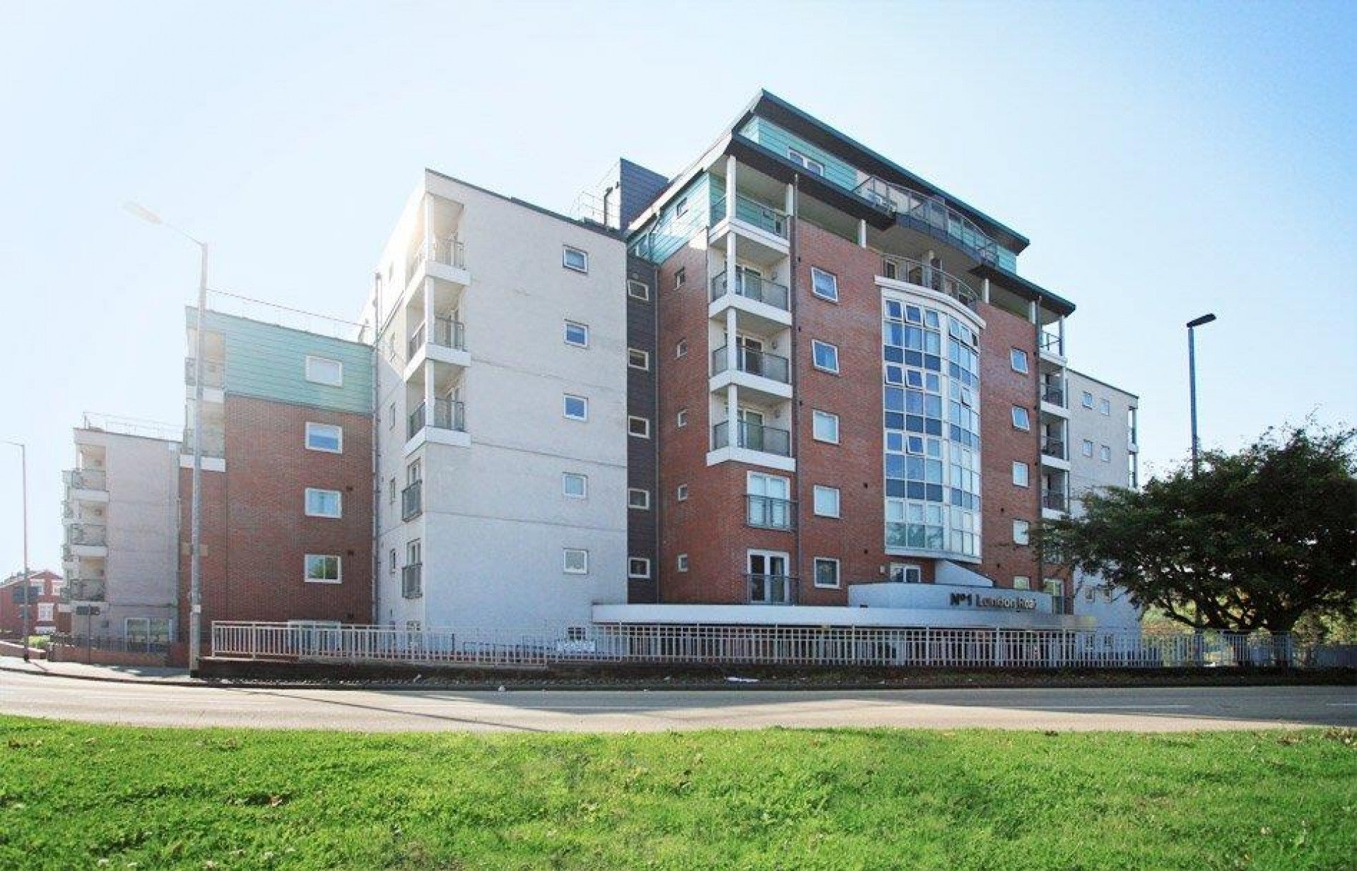 Flat London Road in Newcastle-under-Lyme