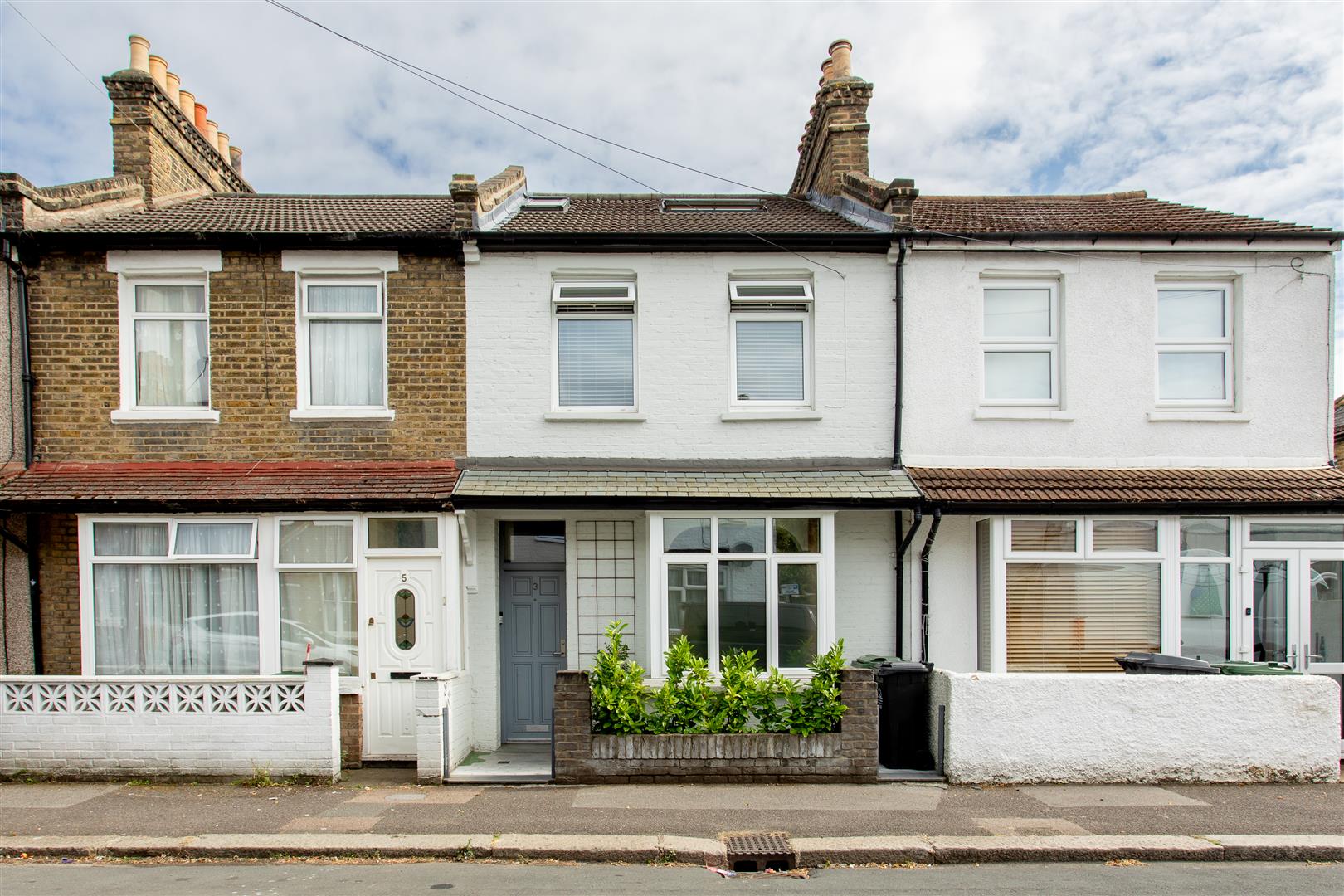 House Byron Road in Greater London