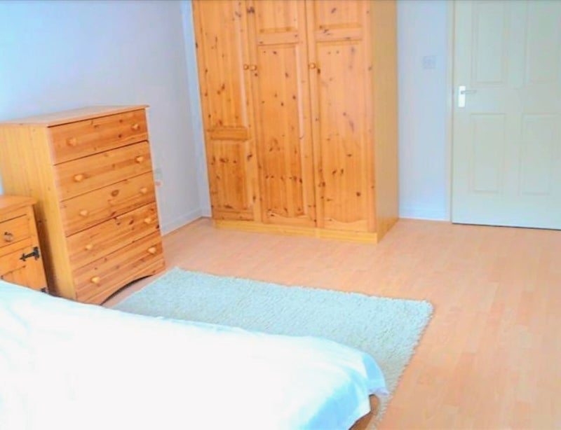 Room Westferry Road in Greater London