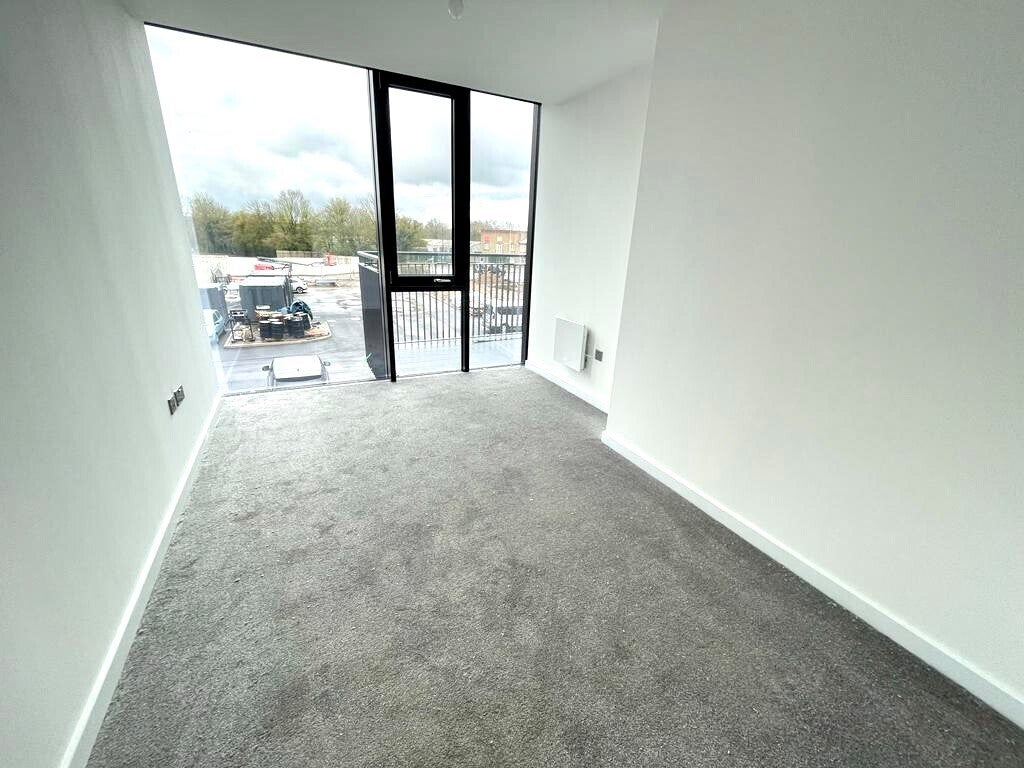 Flat Buckingham Road in Milton Keynes
