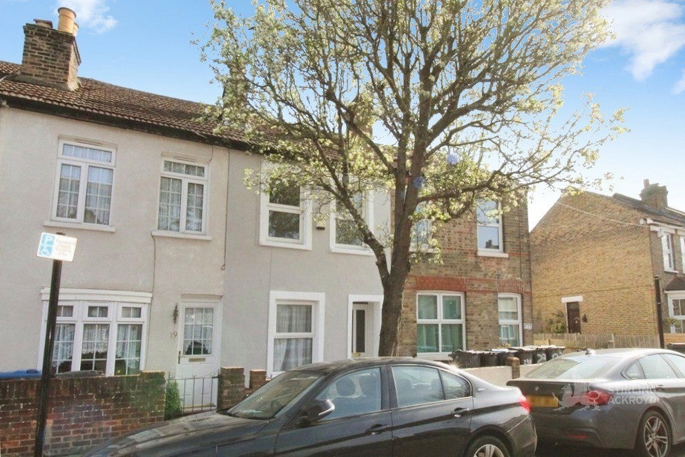 House Northbrook Road in Greater London