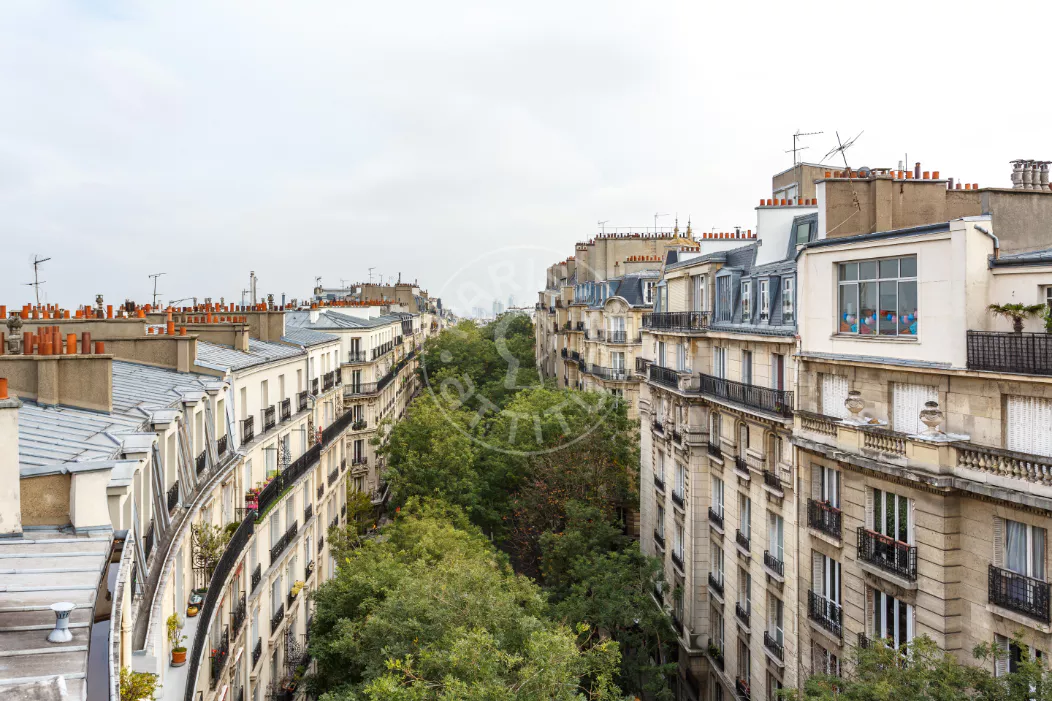 Flat Rue Caulaincourt in Paris