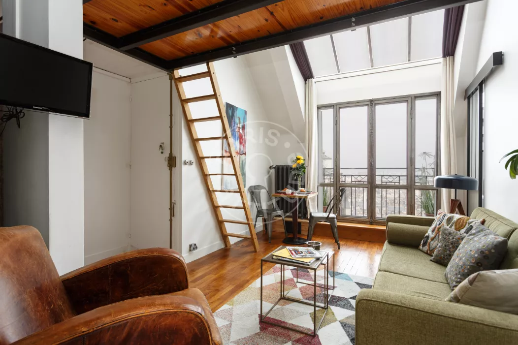 Flat Rue Caulaincourt in Paris