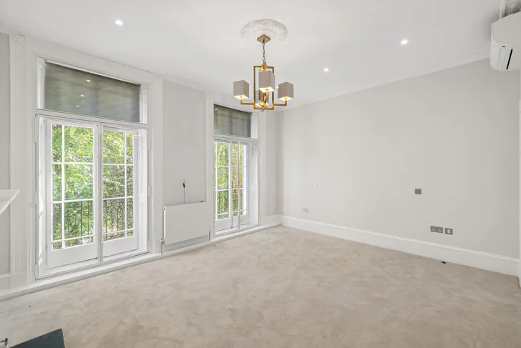 House Brompton Square in Greater London