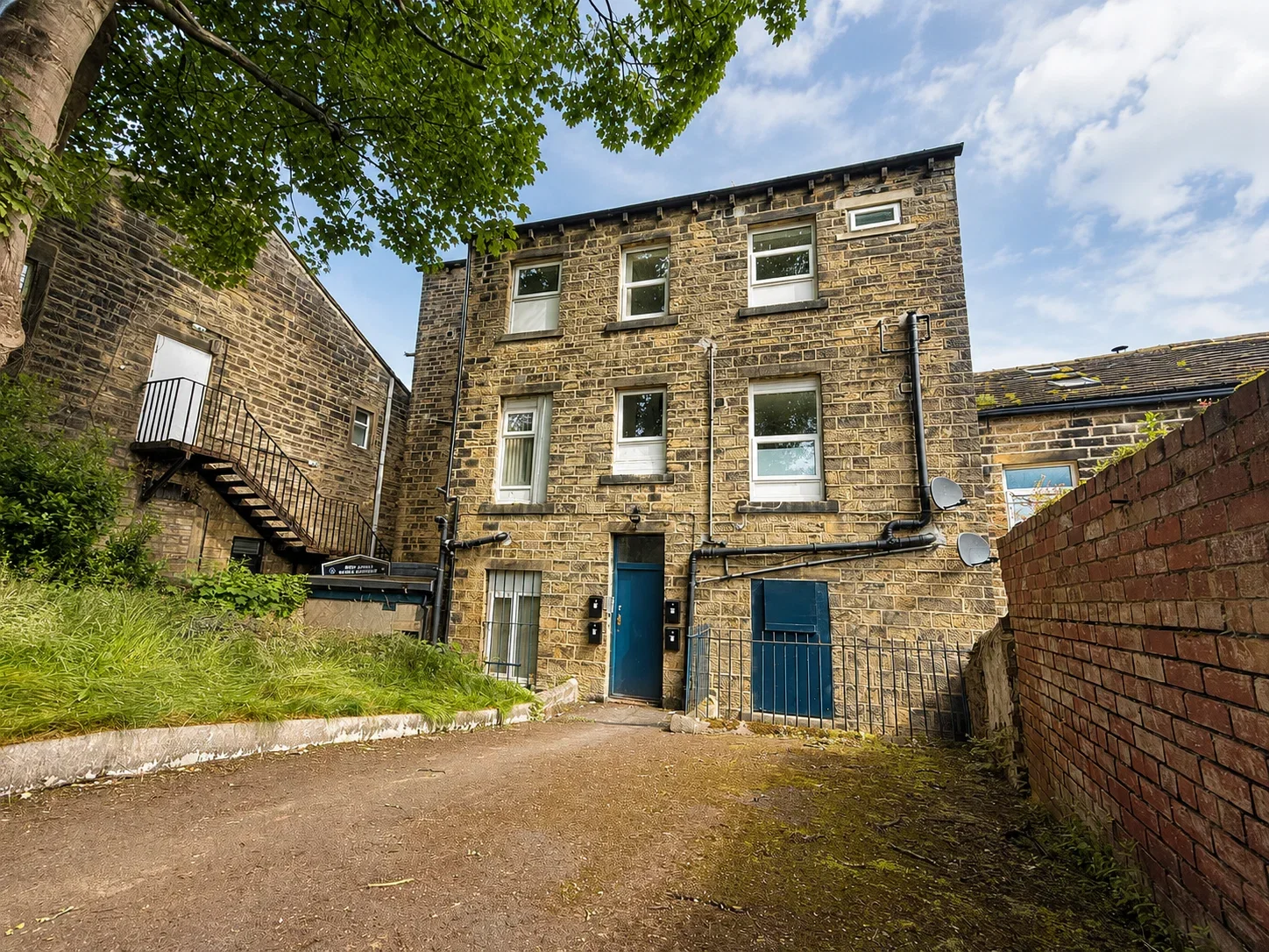 Flat High Street in Bradford