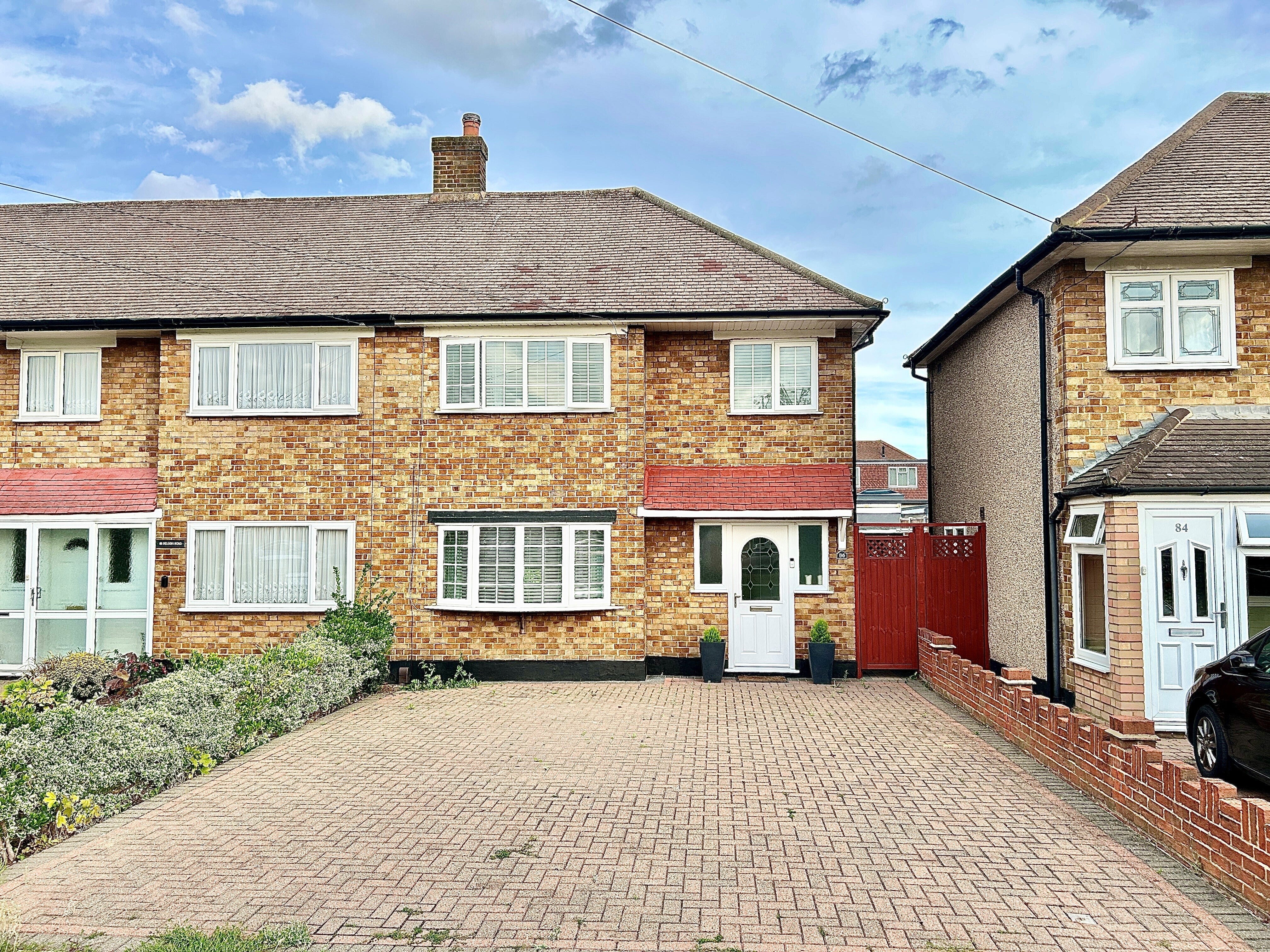 House Nelson Road in Greater London