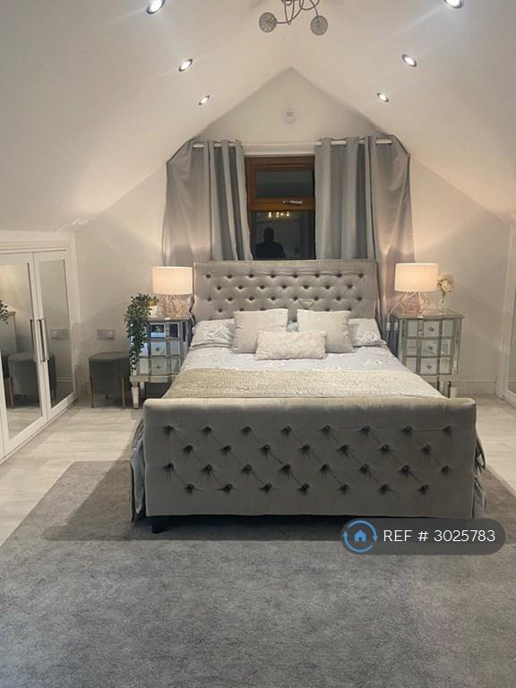 Room Cadiz Road in Greater London