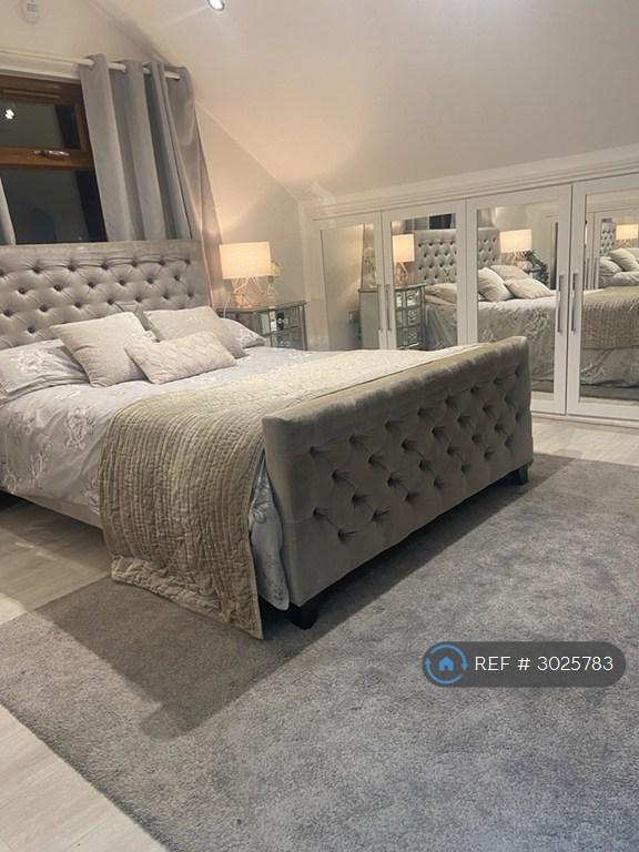 Room Cadiz Road in Greater London