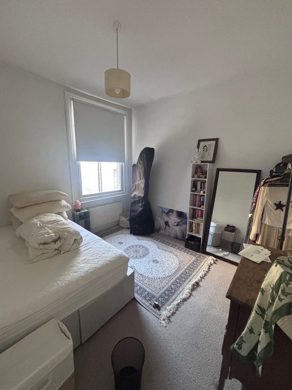 Room Princess May Road in Greater London