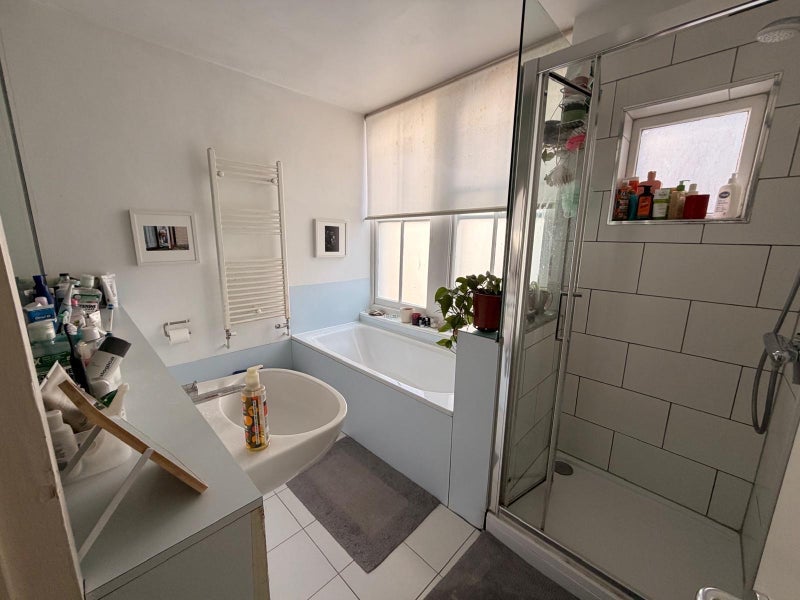 Room Princess May Road in Greater London