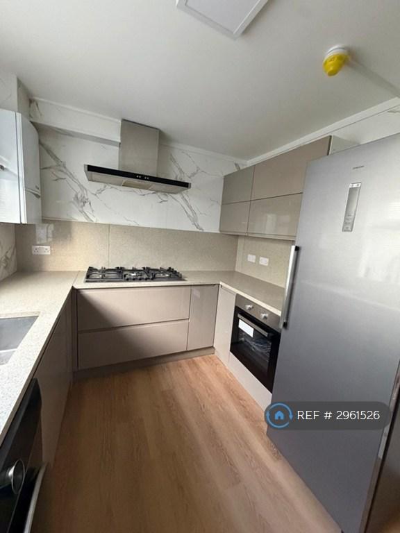 Room Abbs Cross Lane in Greater London