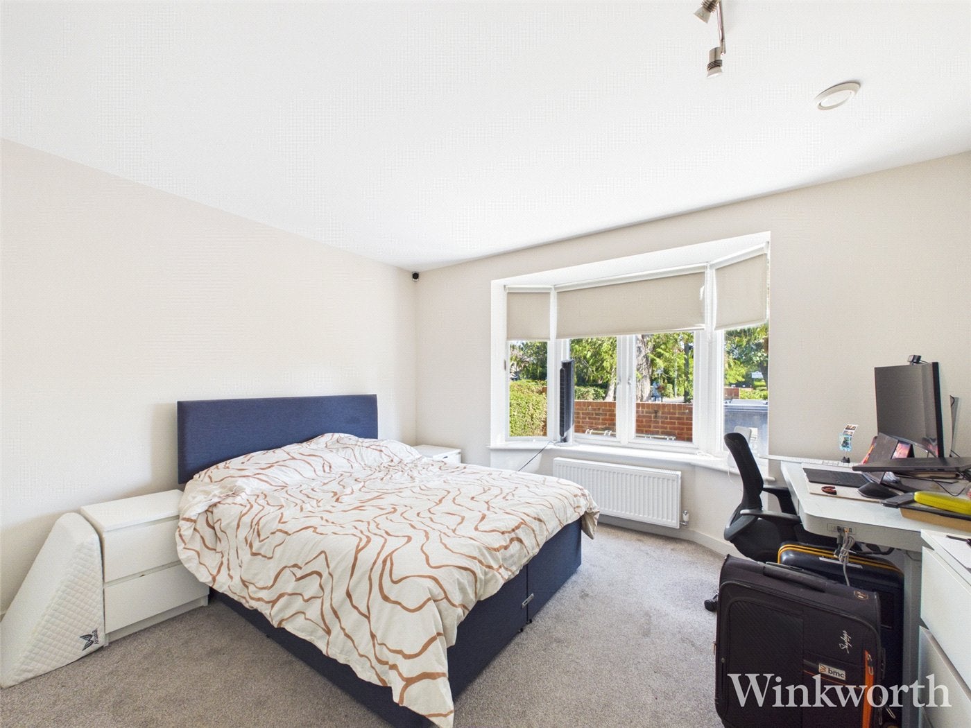 Flat Noel Road in Greater London