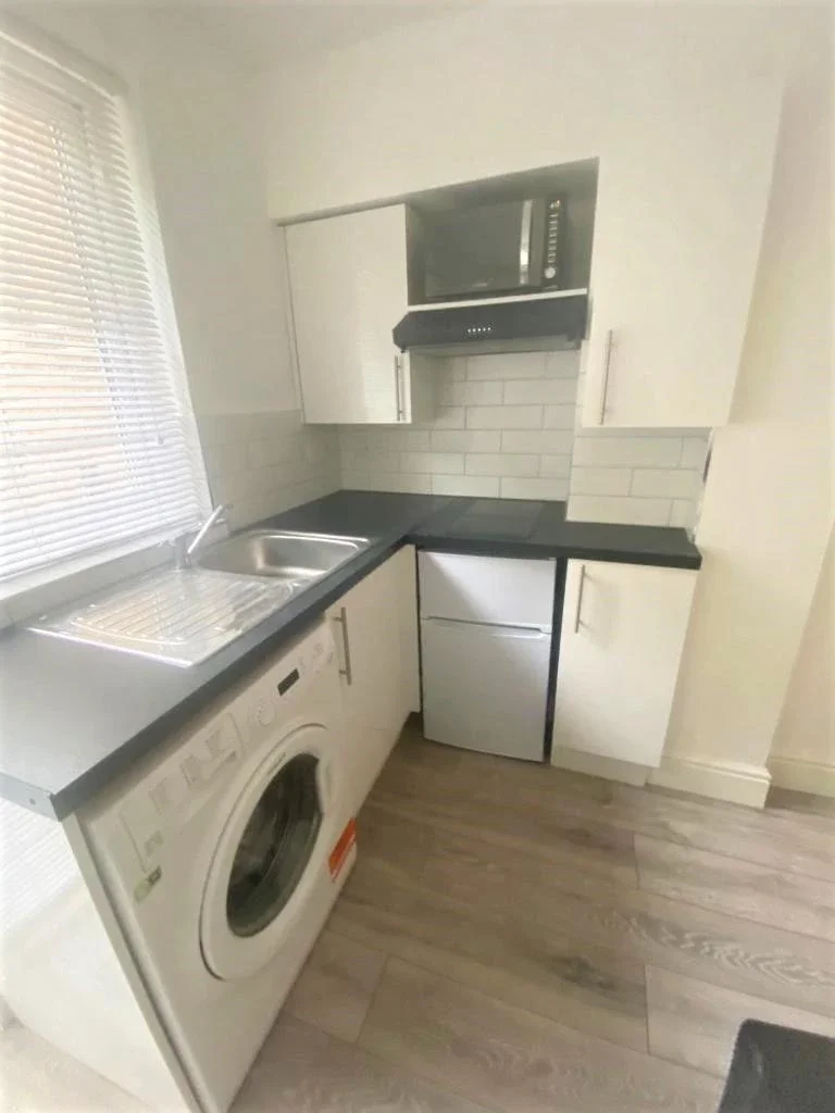 Flat Lancaster Road in Greater London