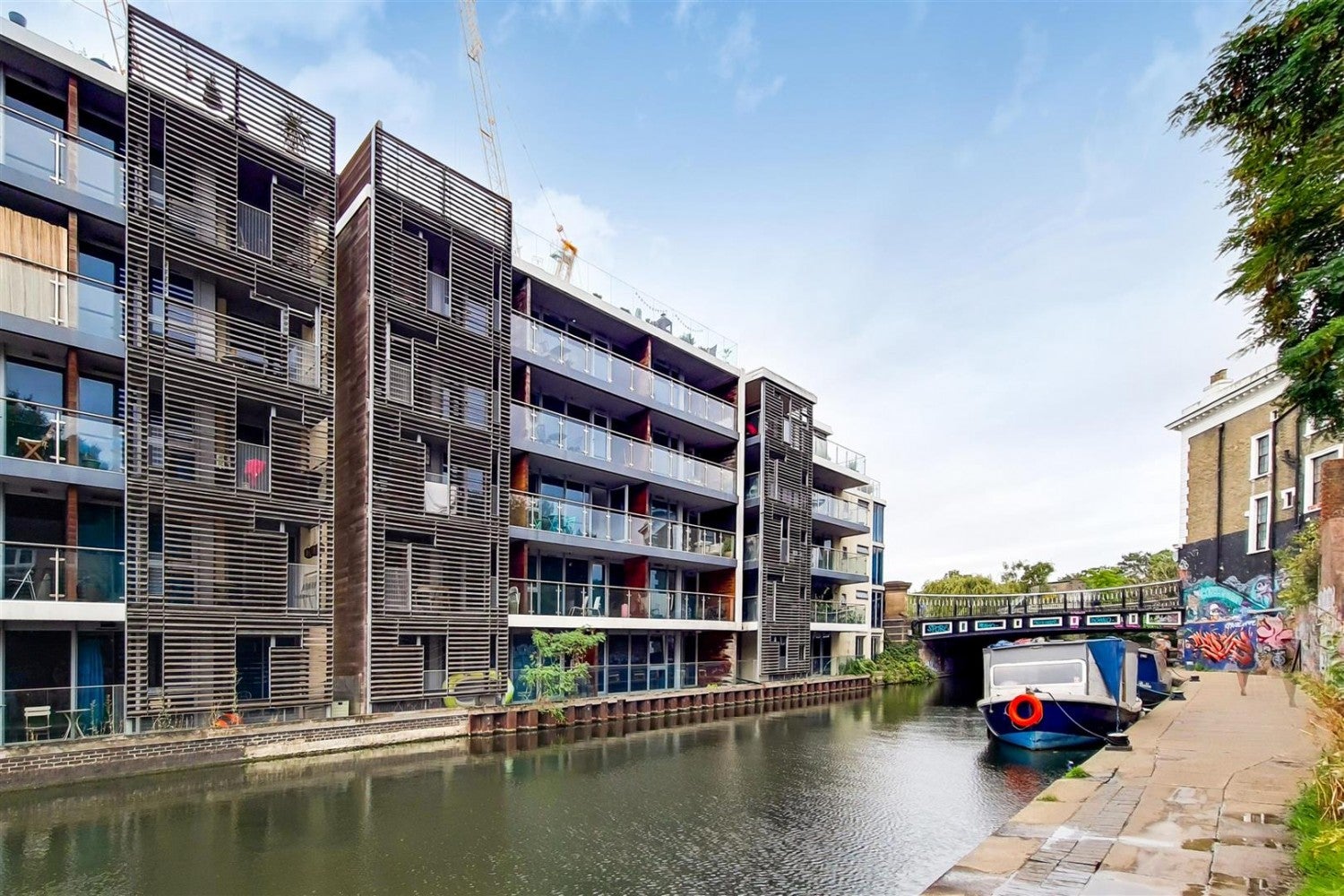 Flat St. Pancras Way in Greater London