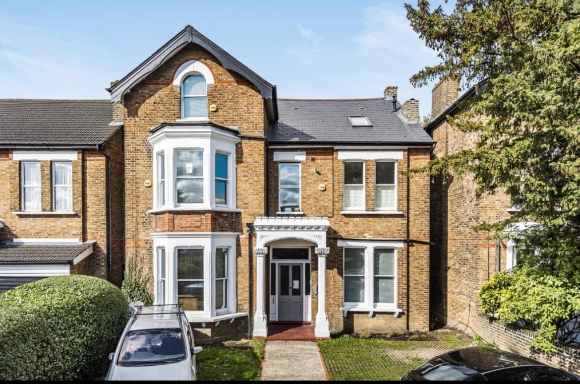 Flat Croydon Road in Greater London