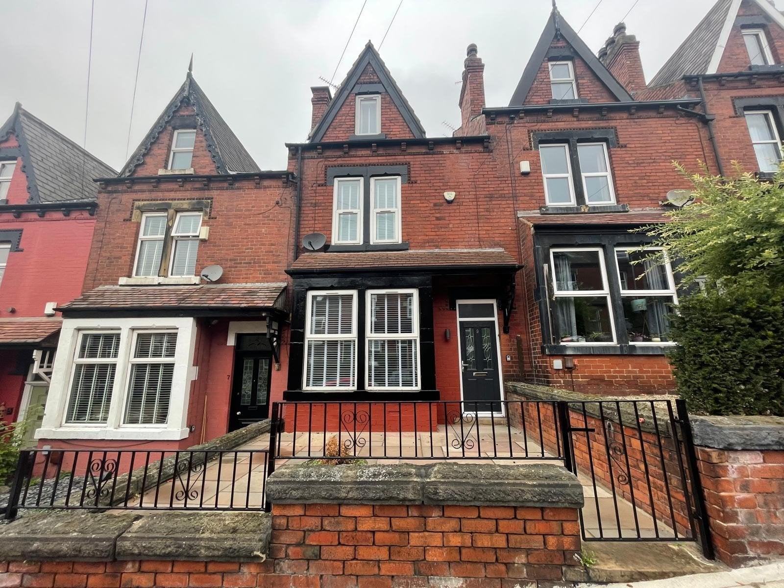 House Back Norman Mount in Leeds