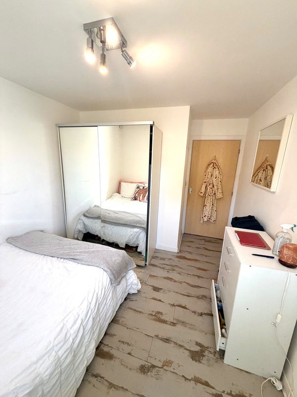 Flat Amhurst Road in Greater London
