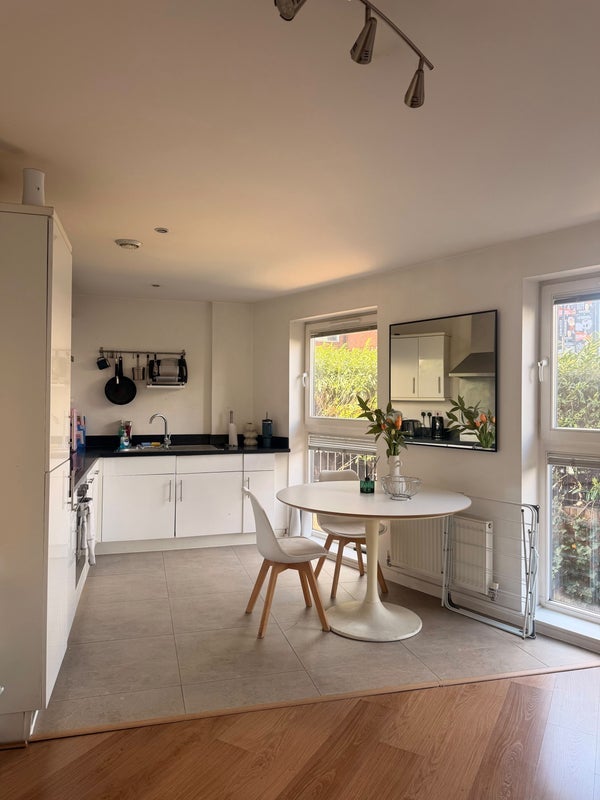 Flat Amhurst Road in Greater London