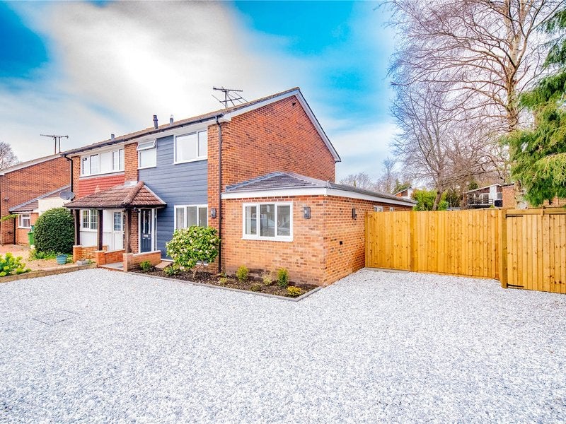 House Frimley Grove Gardens in Surrey Heath