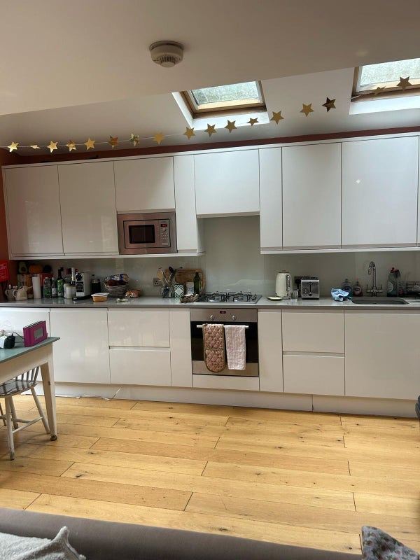 Room Sudbourne Road in Greater London