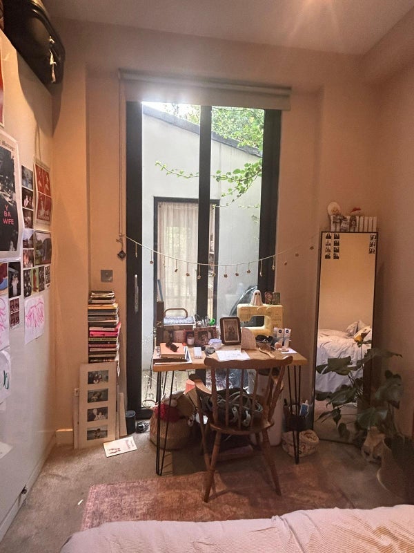Room Sudbourne Road in Greater London