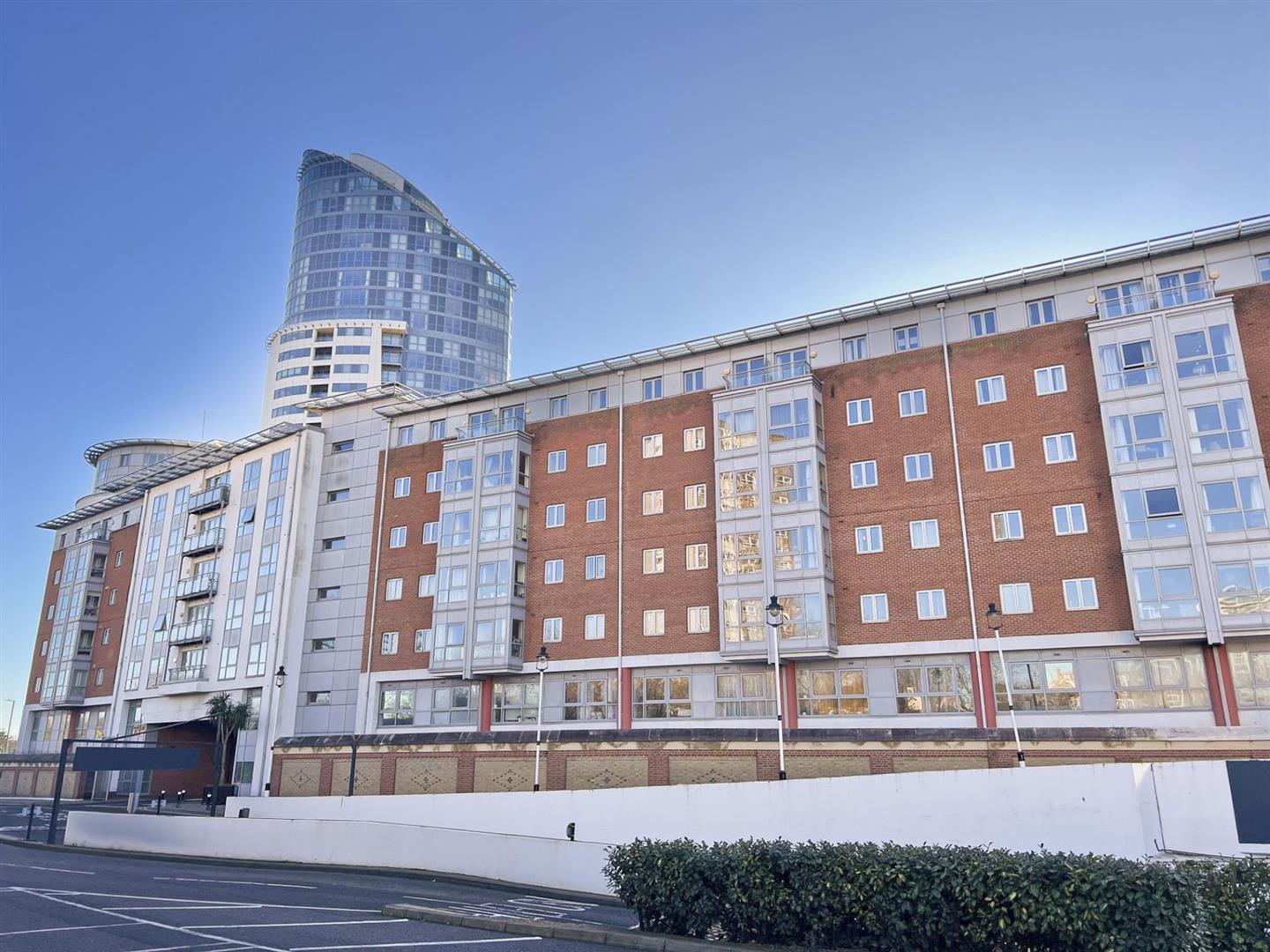 Flat Kent Road in Portsmouth