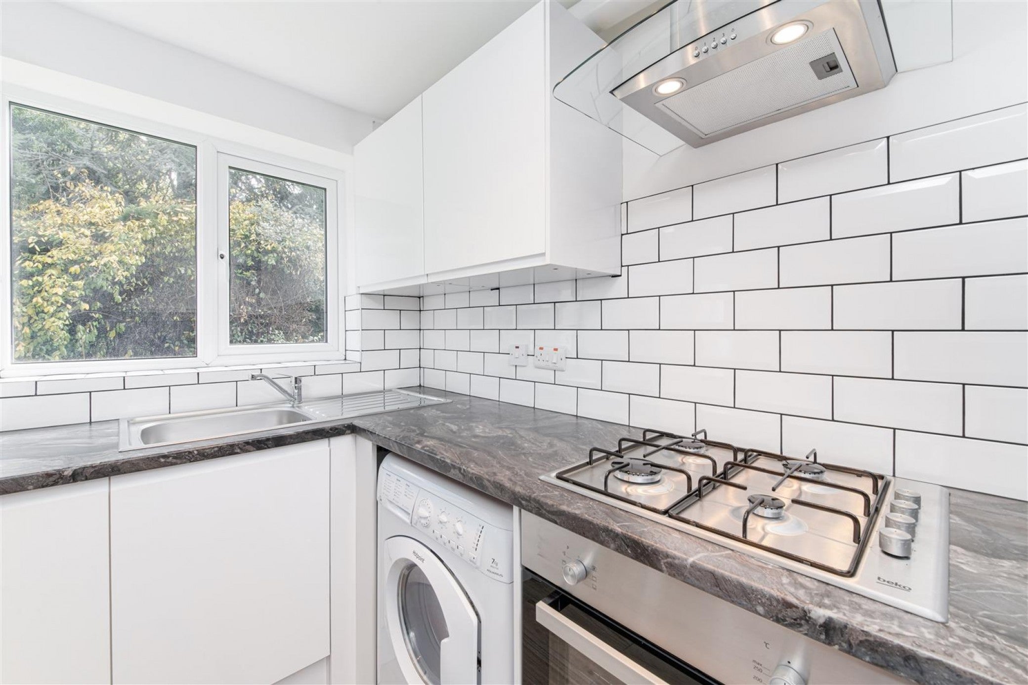 Flat Laburnum Close in Greater London