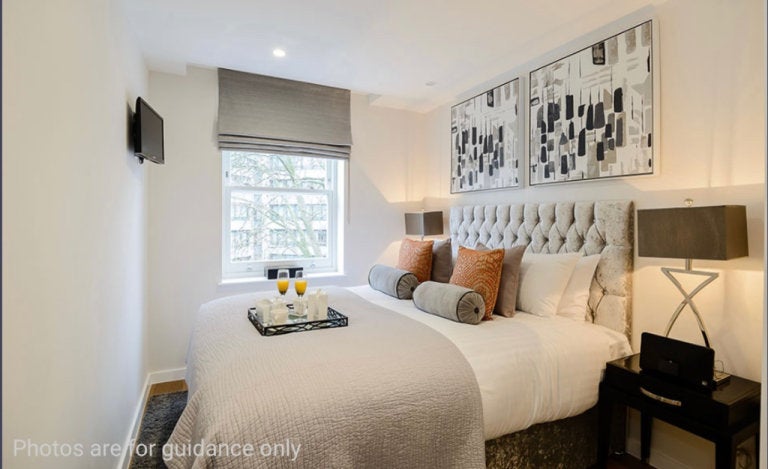 Flat Ashburn Gardens in Greater London
