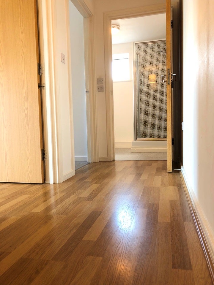 Flat Dutton Court in Warrington