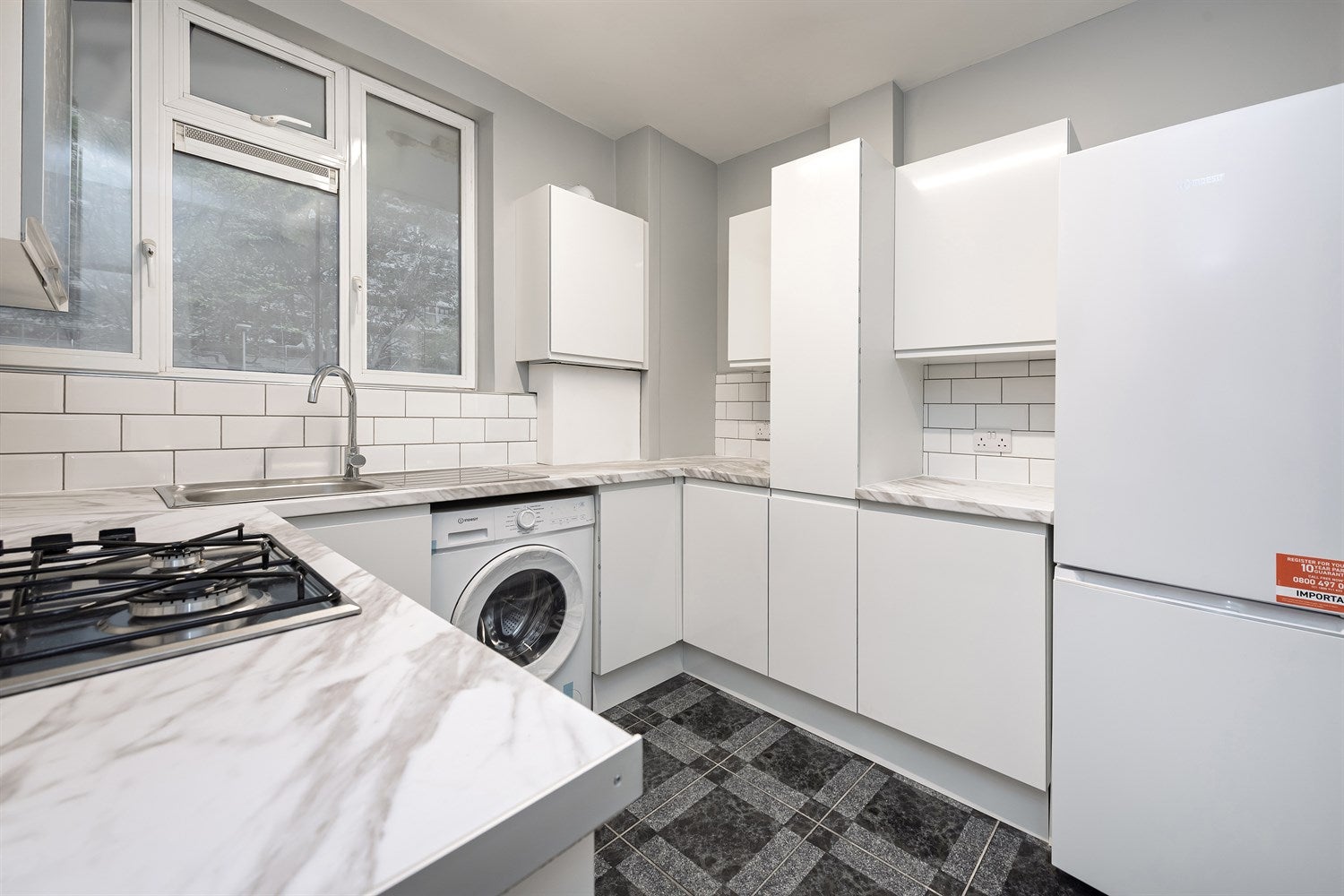 Flat Cleveland Gardens in City of Westminster