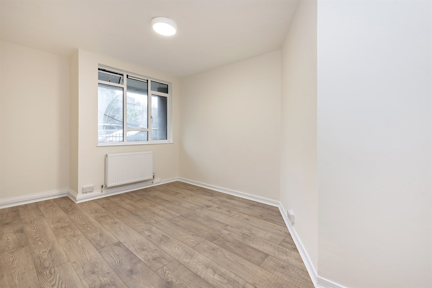 Flat Cleveland Gardens in City of Westminster