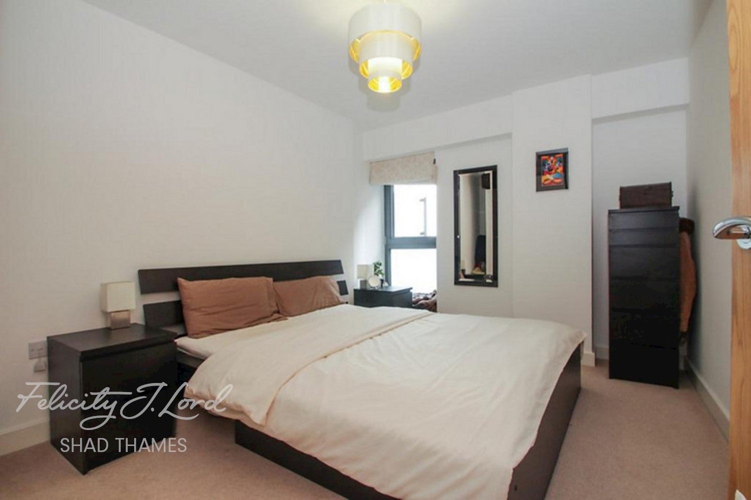 Flat Surrey Quays Road in Greater London