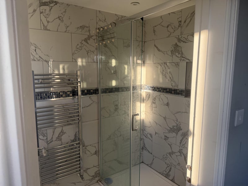 Room Kynaston Avenue in Greater London