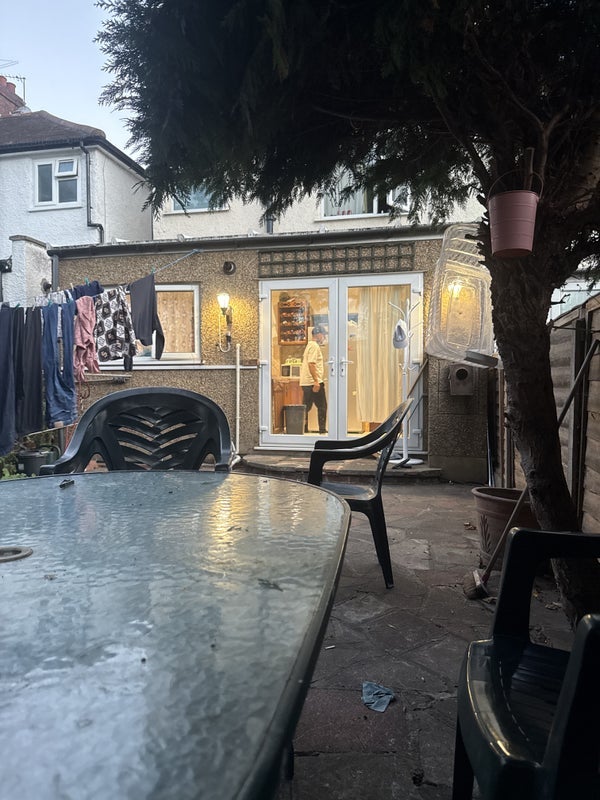 Room Kynaston Avenue in Greater London