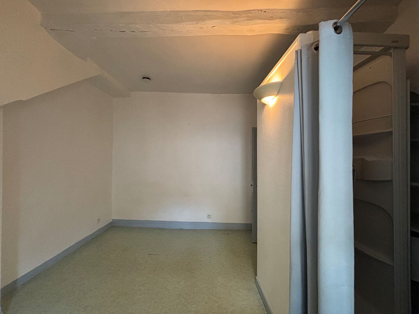 Chambre Rue des Tanneurs à Rennes