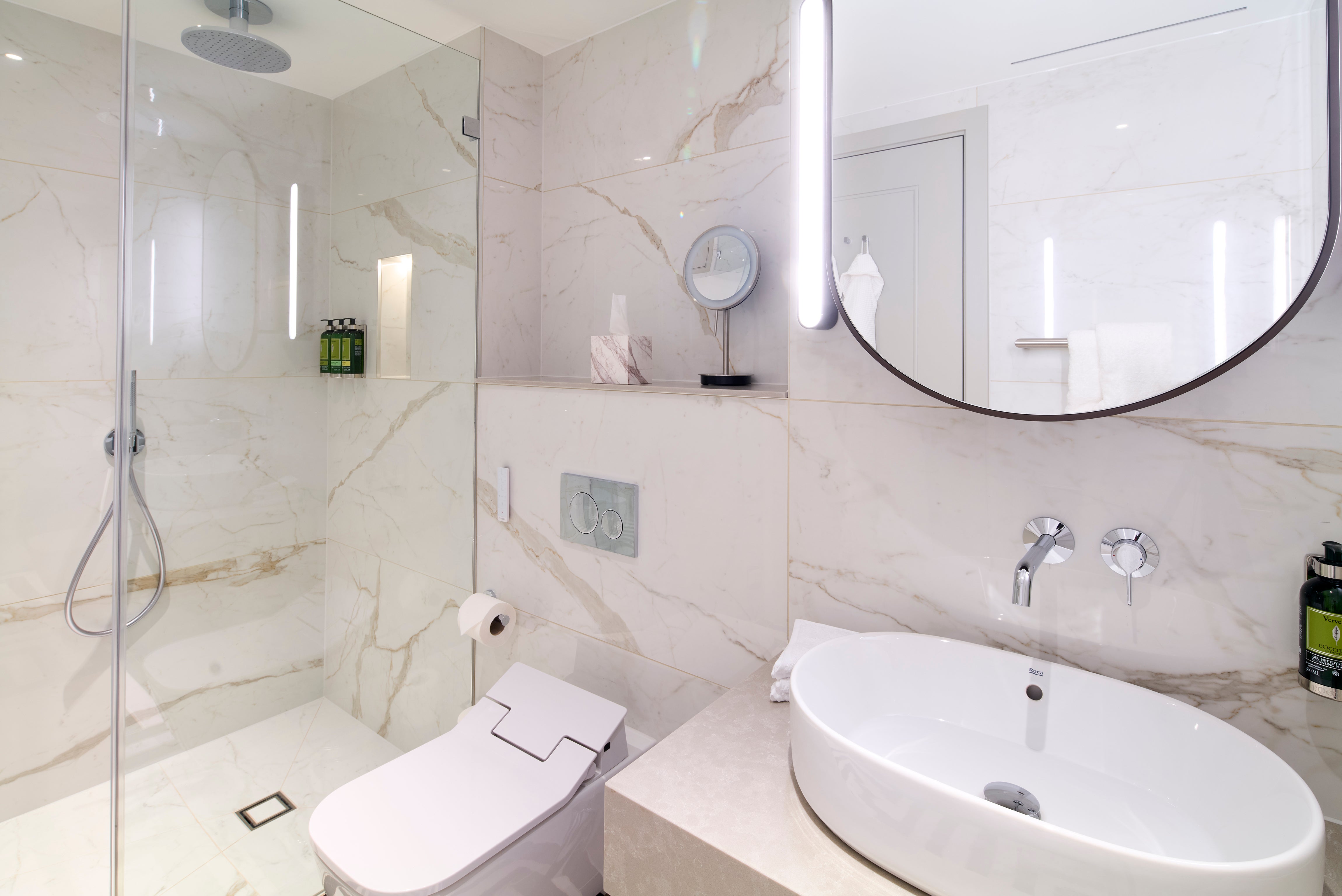 Flat Draycott Place in Greater London