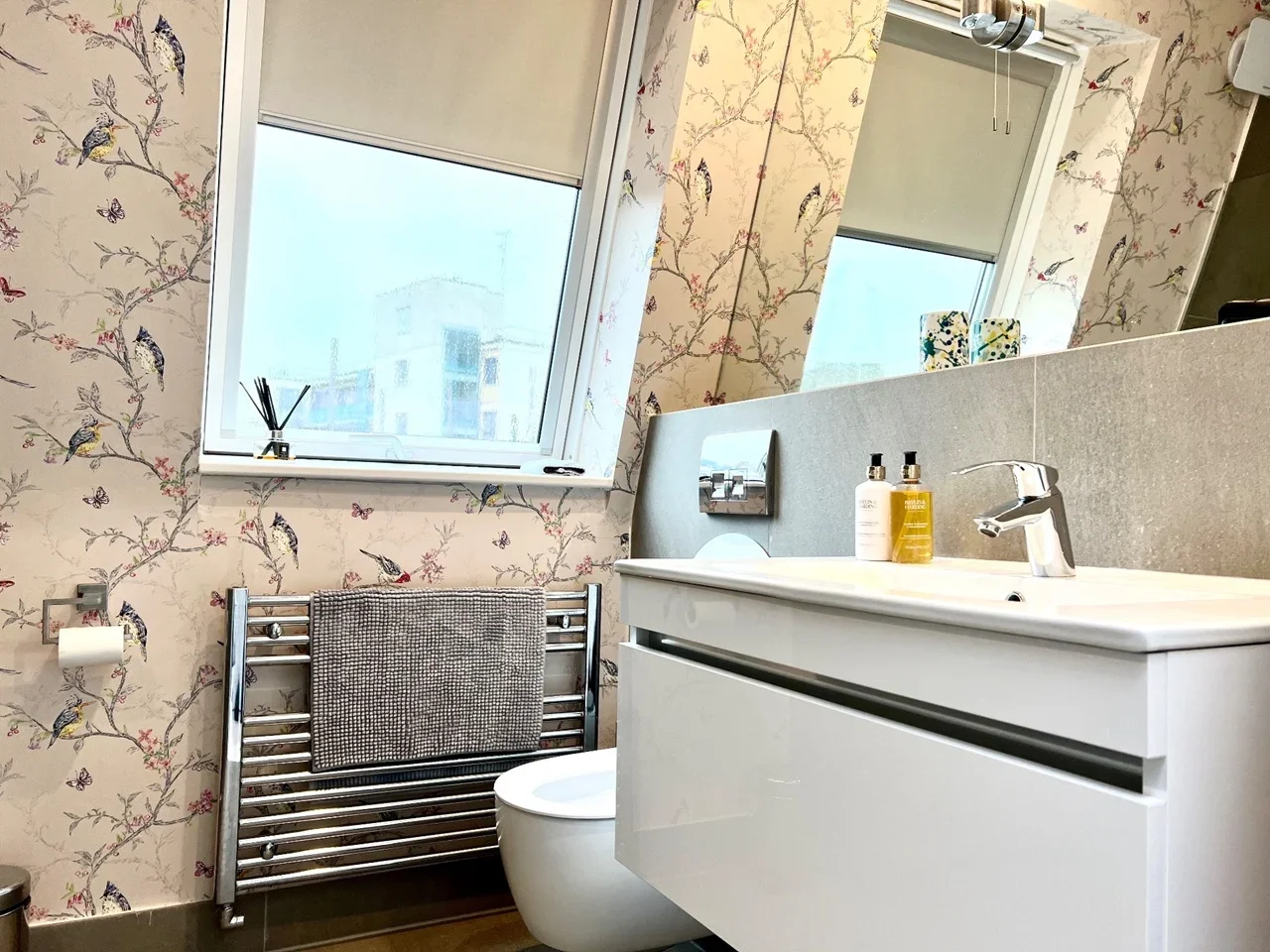 Room Cromer Street in Greater London