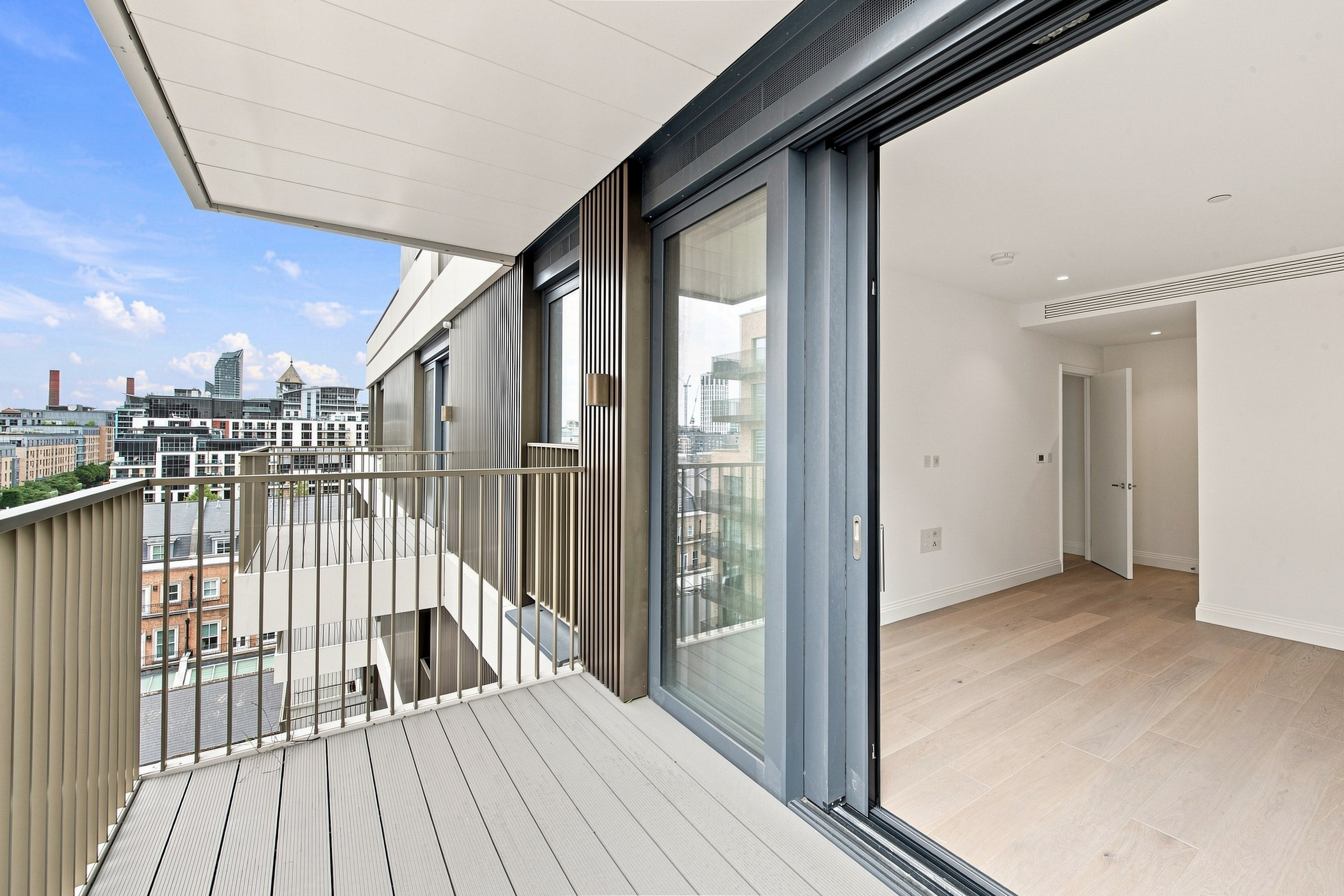 Flat William Morris Way in Greater London