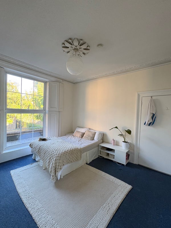Flat Thane Villas in Greater London