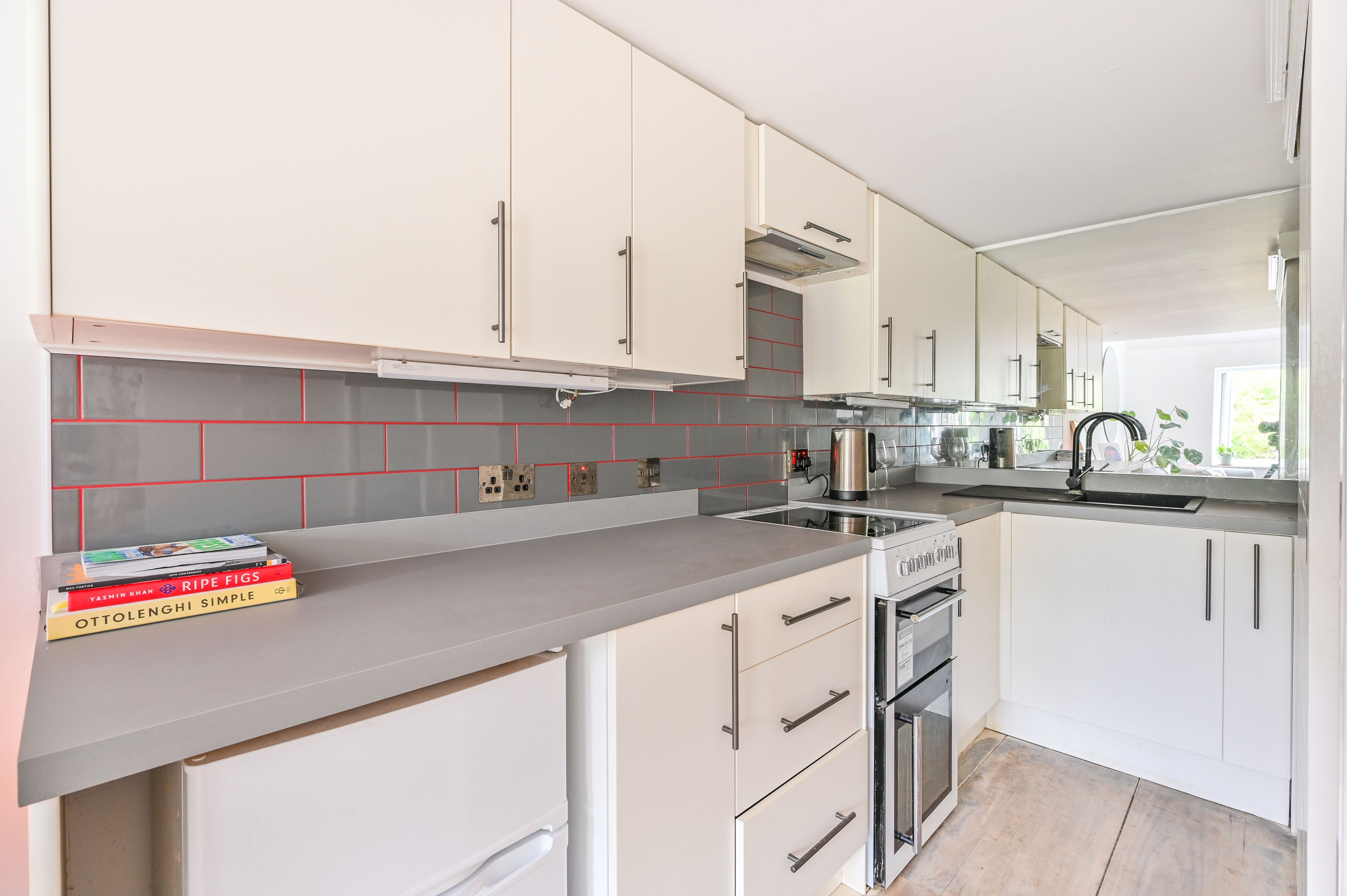 Flat Elmgreen Close in Greater London